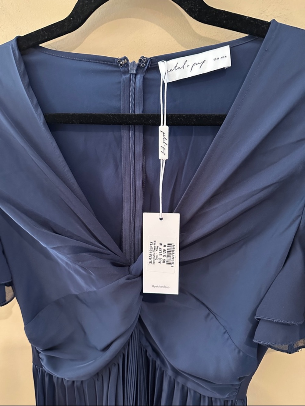 Petal & Pup Nova Flutter Sleeve Midi Dress
Navy medium - Picture 3 of 10